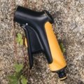 Comfort watering handle, front trigger