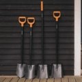 Solid™ shovel (D-handle, metal shaft)