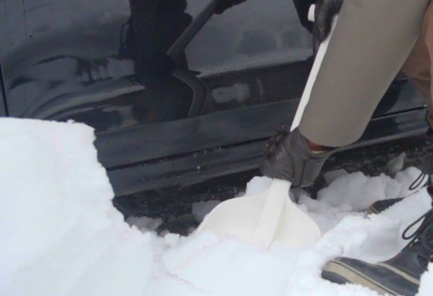 SnowXpert™ Car Shovel